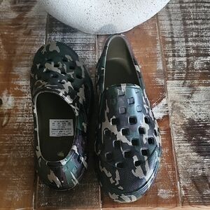 Kids Camouflage Slip-On Clogs - Green Camo